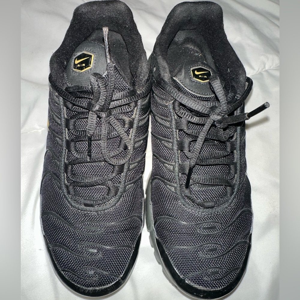 Nike Airmax Sneakers🖤